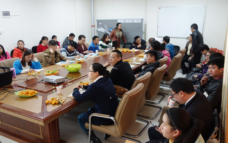 目前天度客戶(hù)沙龍已順利舉行4期，我們將一直秉承全公益、凈干貨、不推銷(xiāo)產(chǎn)品的理念，助力天度新老客戶(hù)開(kāi)展網(wǎng)絡(luò )營(yíng)銷(xiāo)和移動(dòng)互聯(lián)網(wǎng)營(yíng)銷(xiāo)。